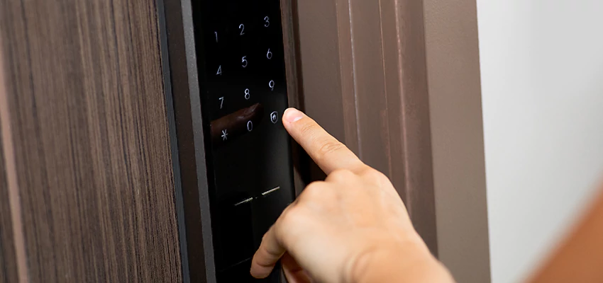Smart Electric Locks Replacement Services in Glendale, CA
