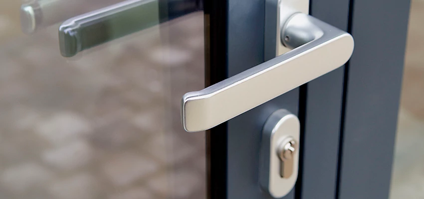 Broken Door Lock Cylinder Repair in Glendale, California